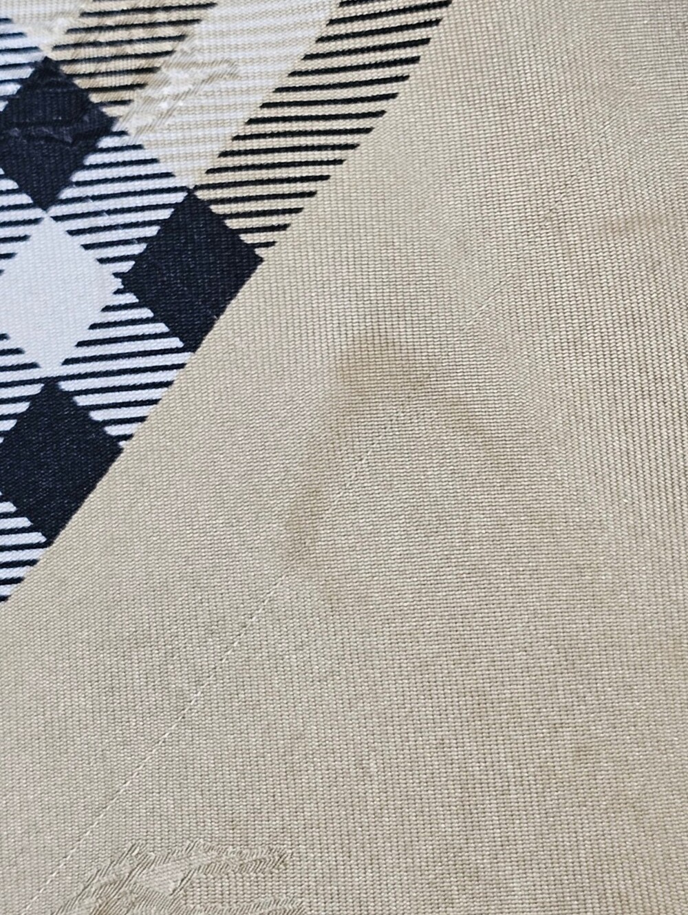 BURBERRY SCARF - Picture 10 of 15